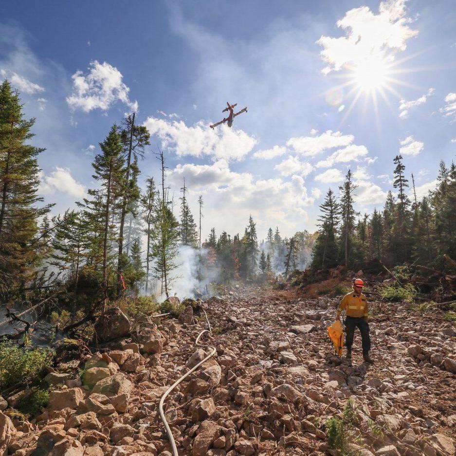 Wildfire in Nova Scotia's Annapolis Valley remains out of control in dry conditions
